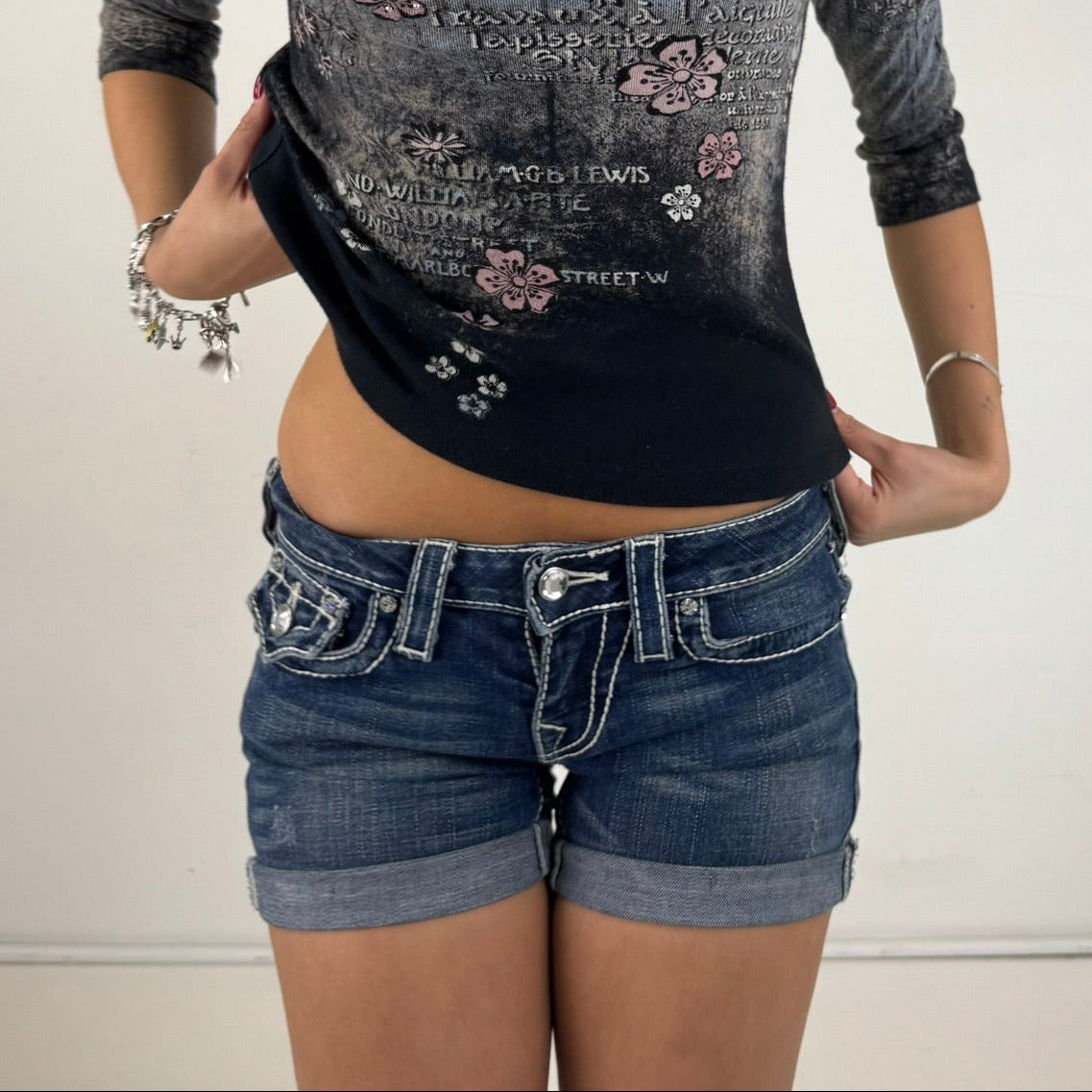 Vintage Y2K True Religion Mini Shorts - Women's Denim (25)
