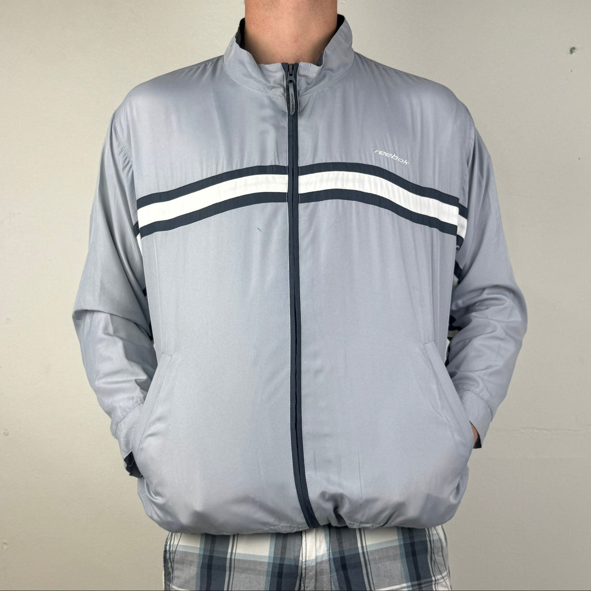Vintage Reebok Spray Jacket - Men's Grey (L)