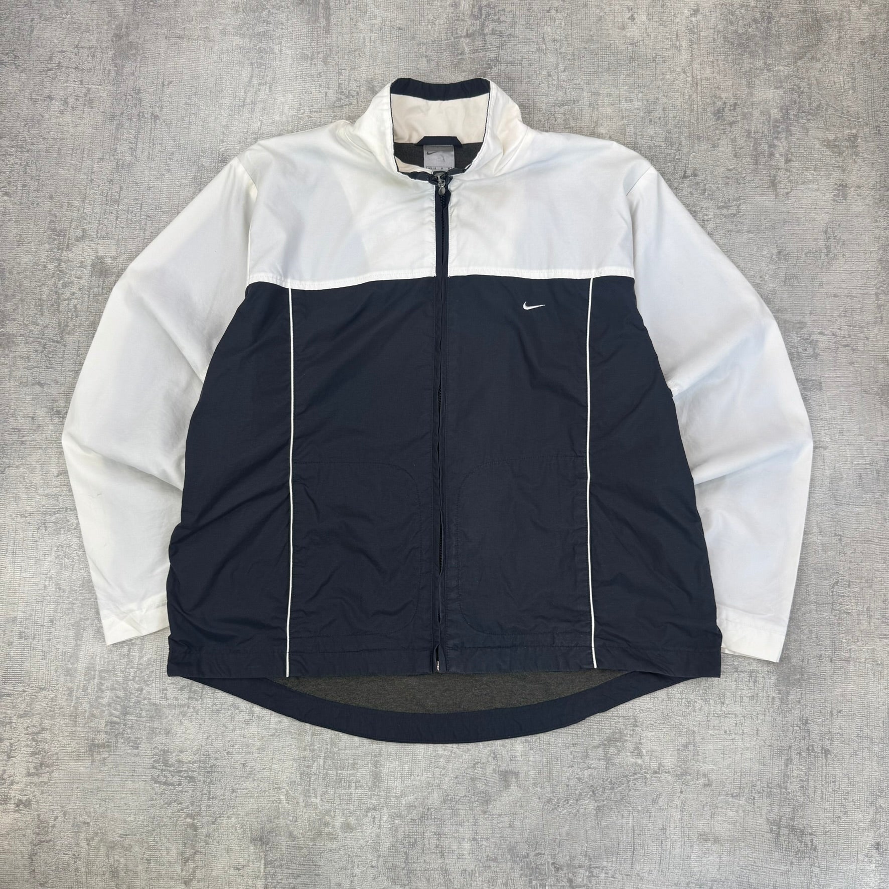 Vintage Nike Spray Jacket - Women's Black & White (M)