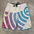 Vintage Y2K Quicksilver Boardshort's - Men's White & Blue (32)
