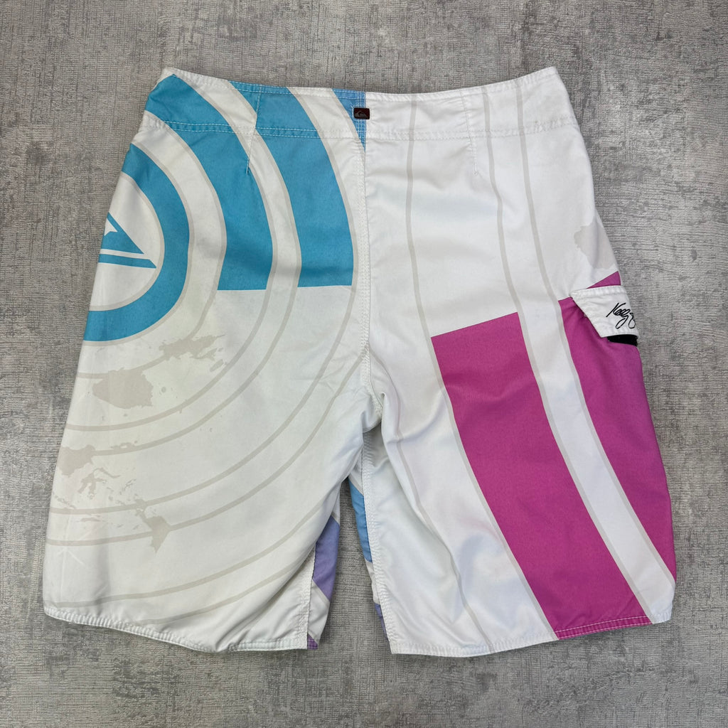 Vintage Y2K Quicksilver Boardshort's - Men's White & Blue (32)