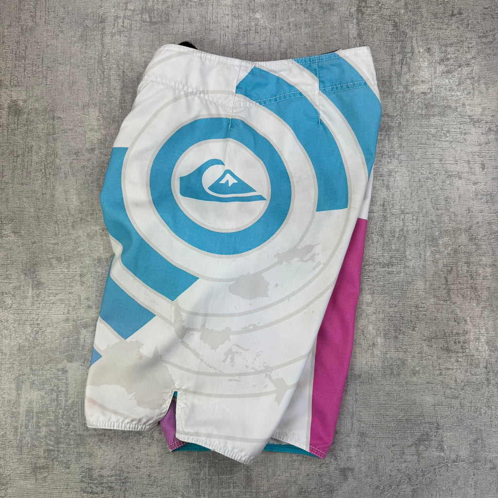 Vintage Y2K Quicksilver Boardshort's - Men's White & Blue (32)