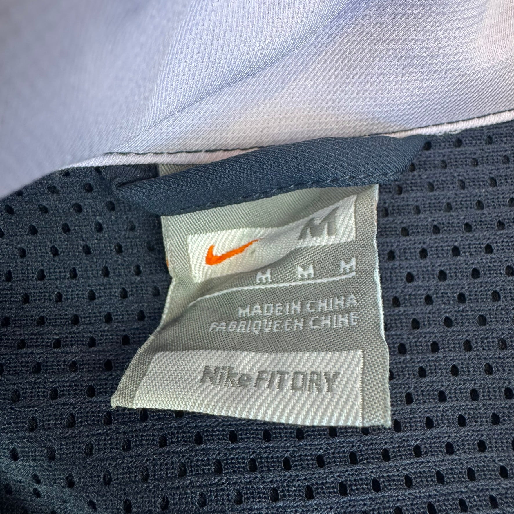 Vintage Nike Spray jacket - Women's Navy Blue (M)